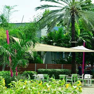 Quints Travelers Hotel